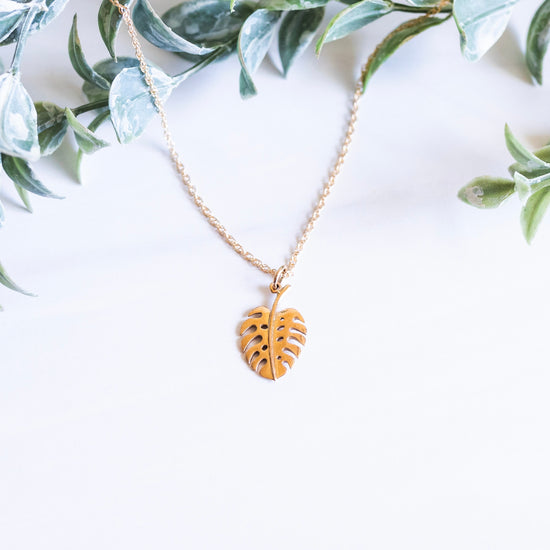 Monstera Necklace Gold