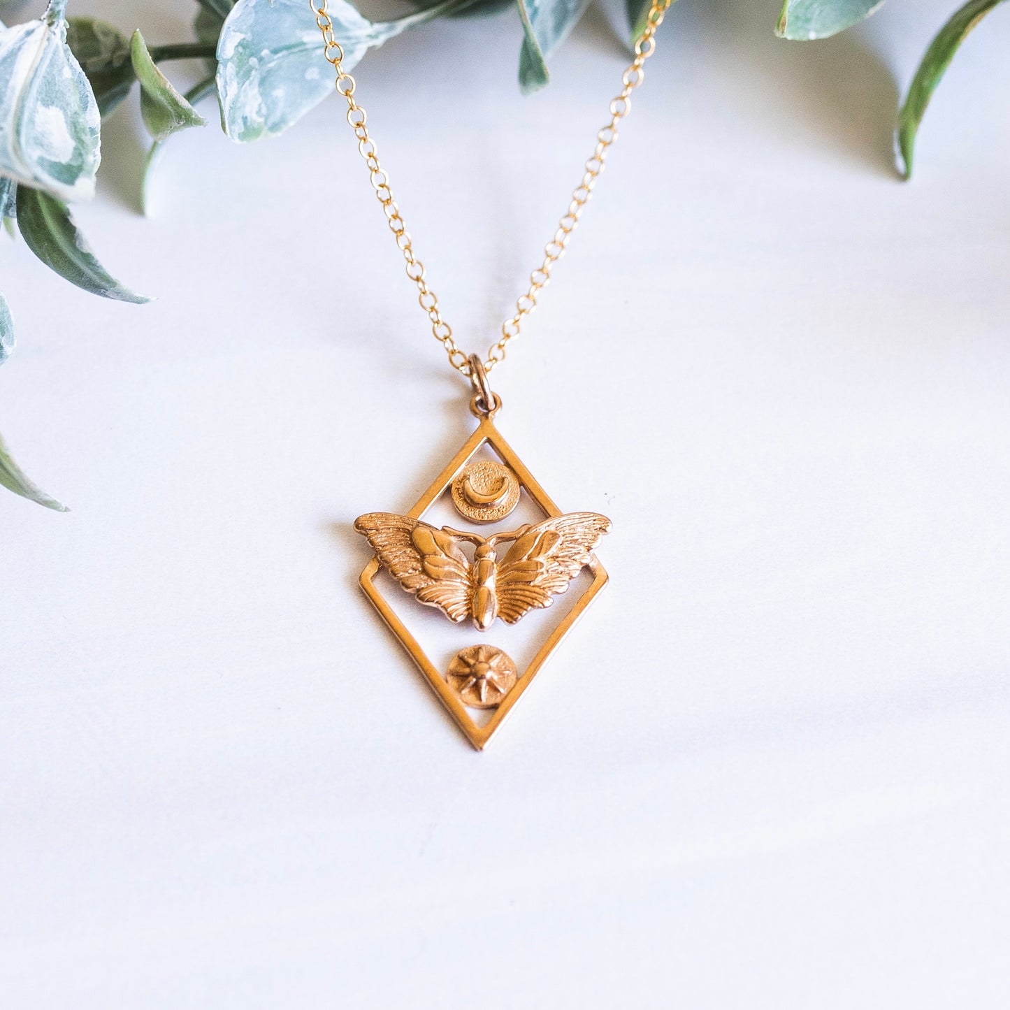 Load image into Gallery viewer, Moth Necklace Gold
