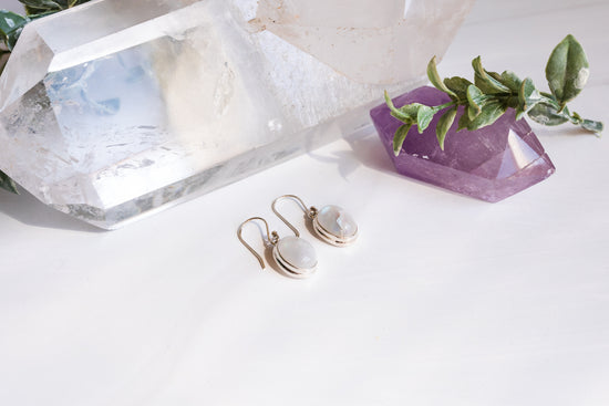 Load image into Gallery viewer, Adella Moonstone Earrings
