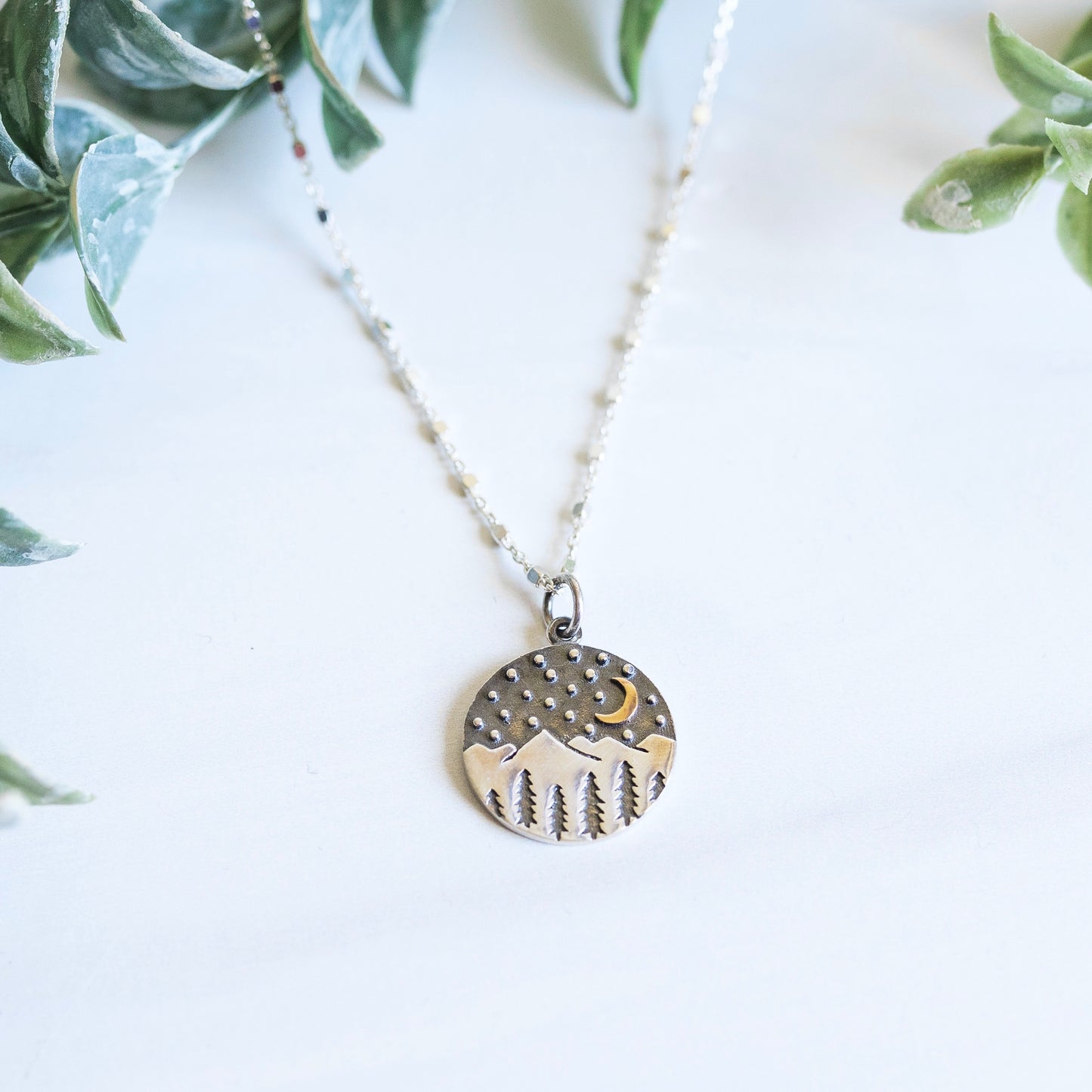 Load image into Gallery viewer, Leavenworth Necklace
