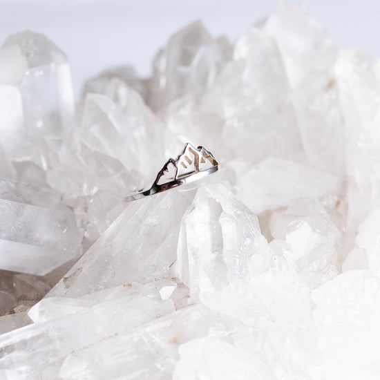 Load image into Gallery viewer, Mountain Ring- Silver
