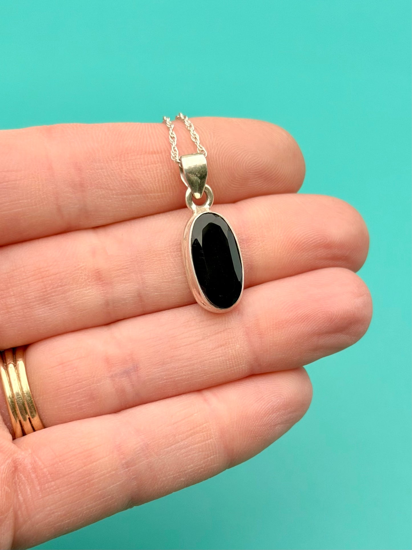 Onyx Everyday Stacker