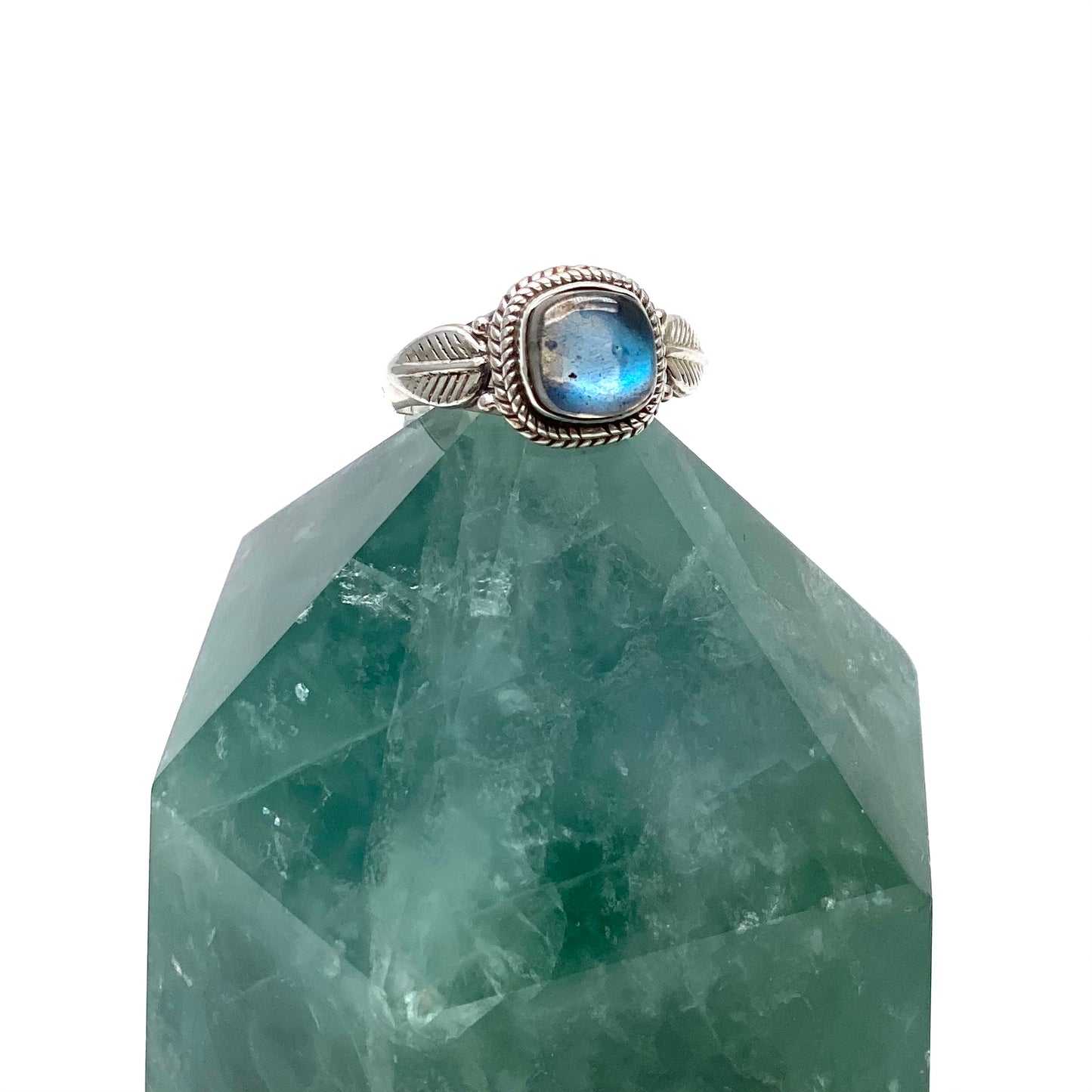 Load image into Gallery viewer, Morningside Labradorite Ring
