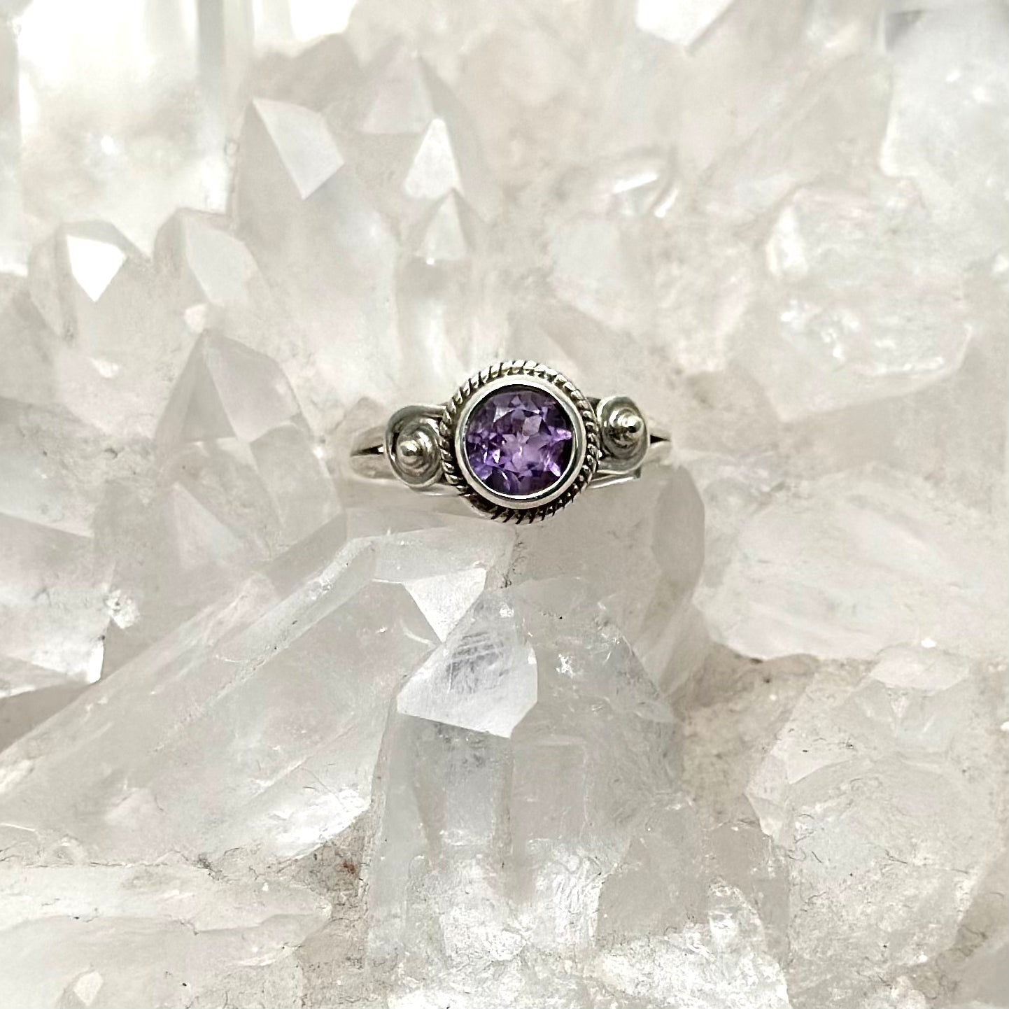 Load image into Gallery viewer, Kinsler Amethyst Ring
