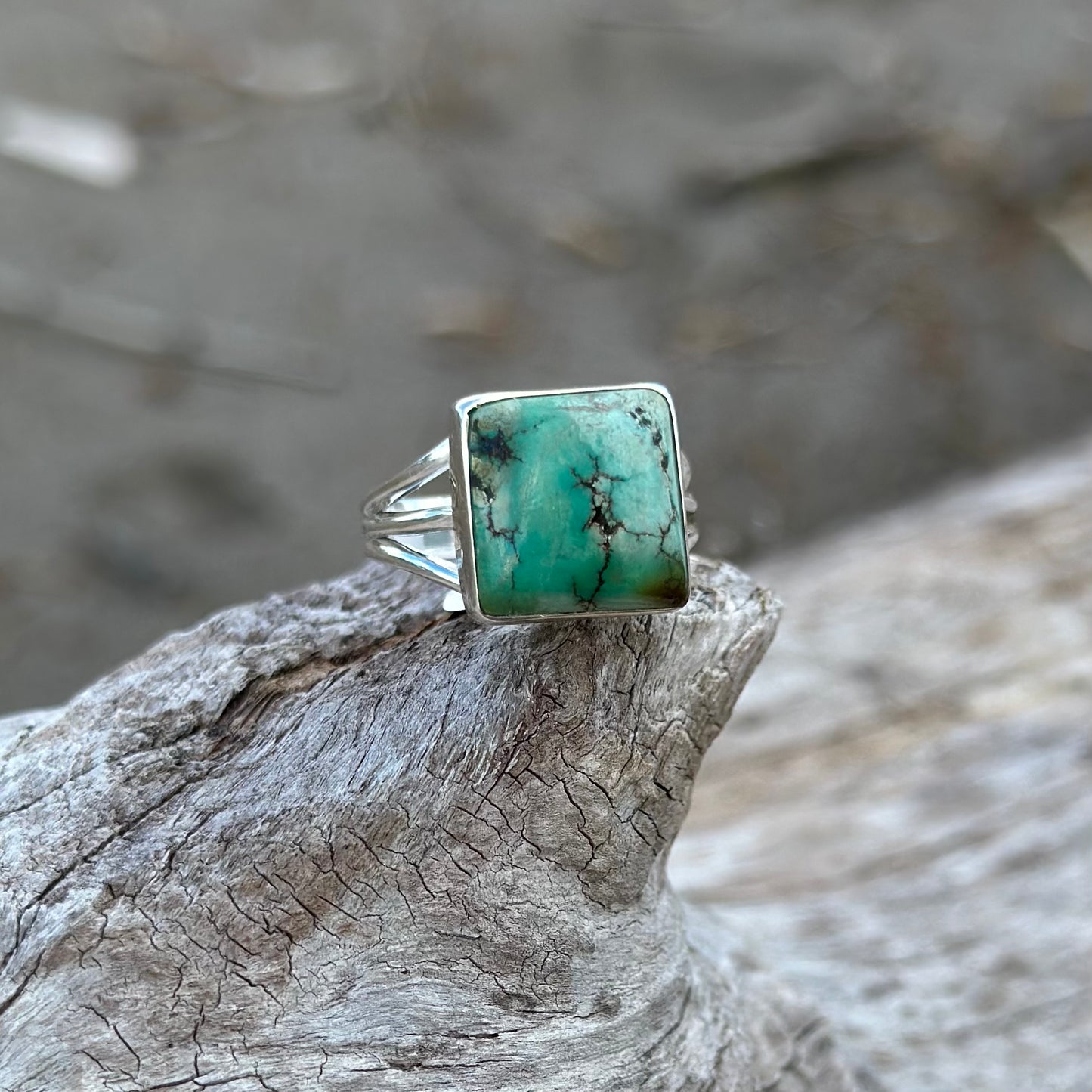 Load image into Gallery viewer, Turquoise Trails Ring Size 9.5
