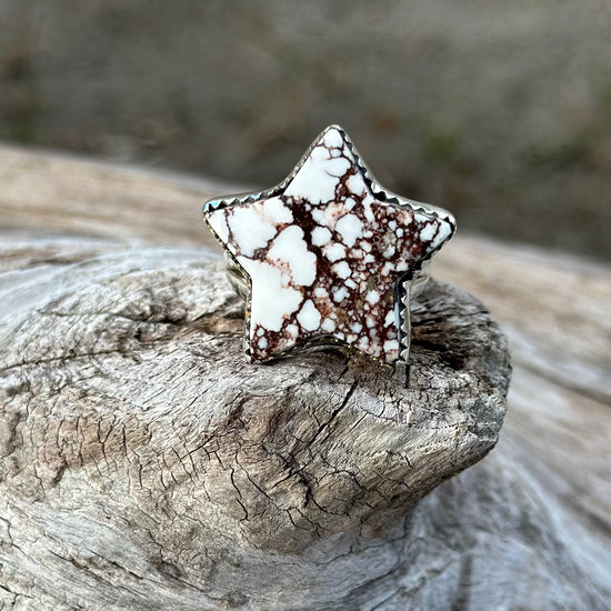 Load image into Gallery viewer, Crazy Horse Star Ring Size 8.5
